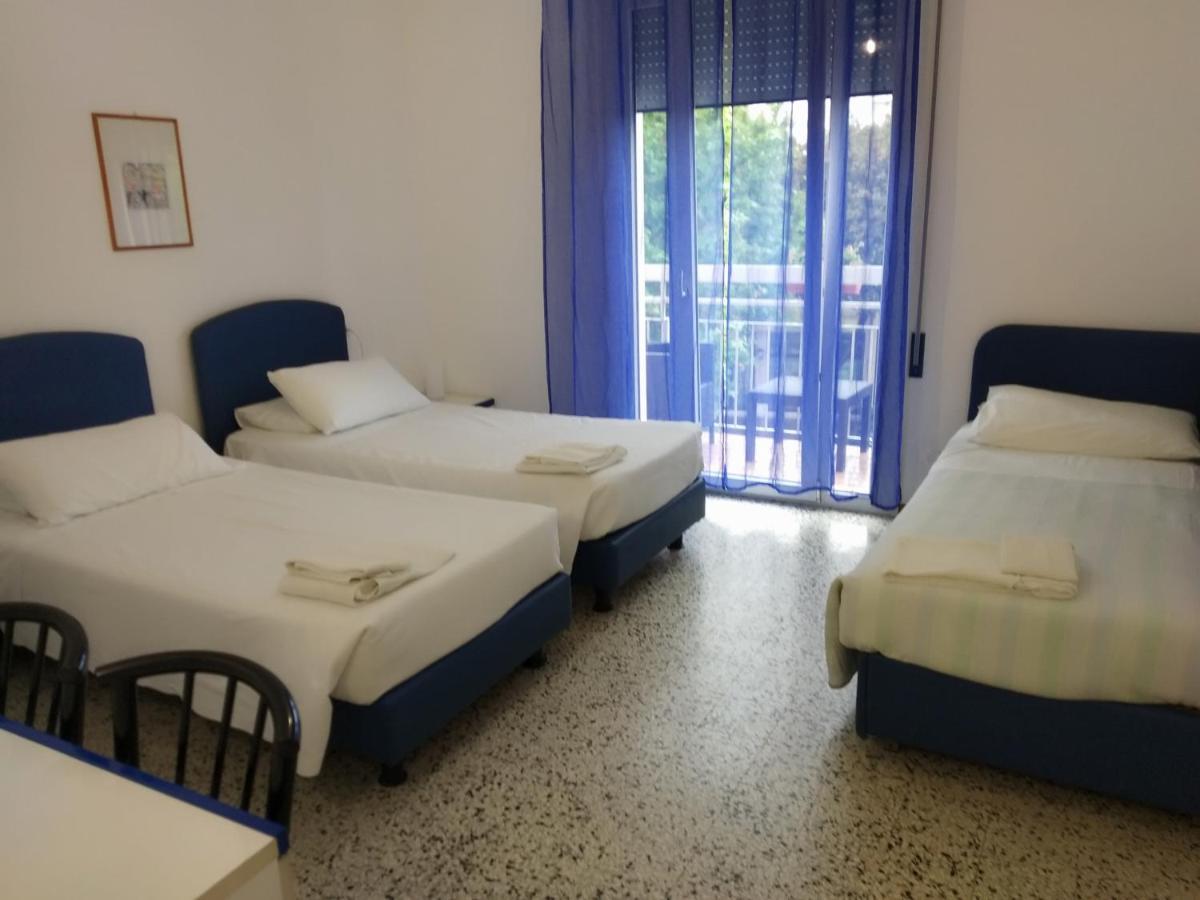 Hotel Otello Punta Marina Bagian luar foto