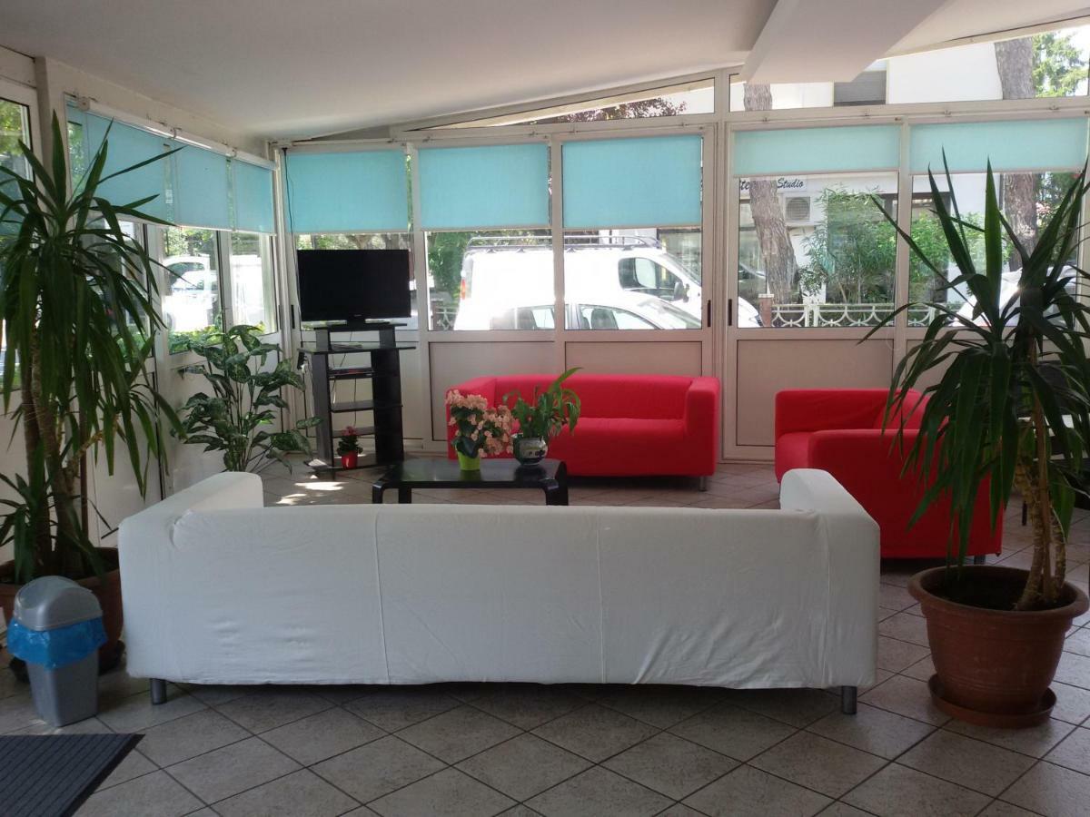 Hotel Otello Punta Marina Bagian luar foto